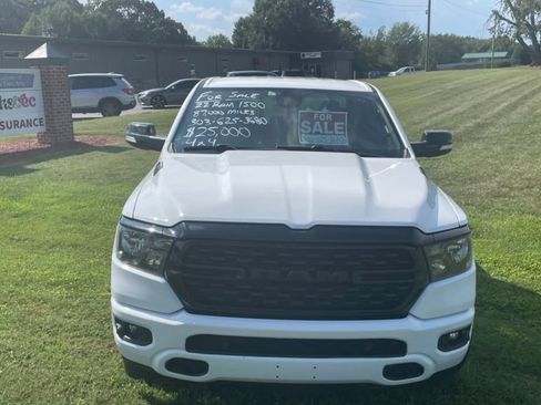 Used 2022 RAM 1500 Big Horn AWD/4WD image 2