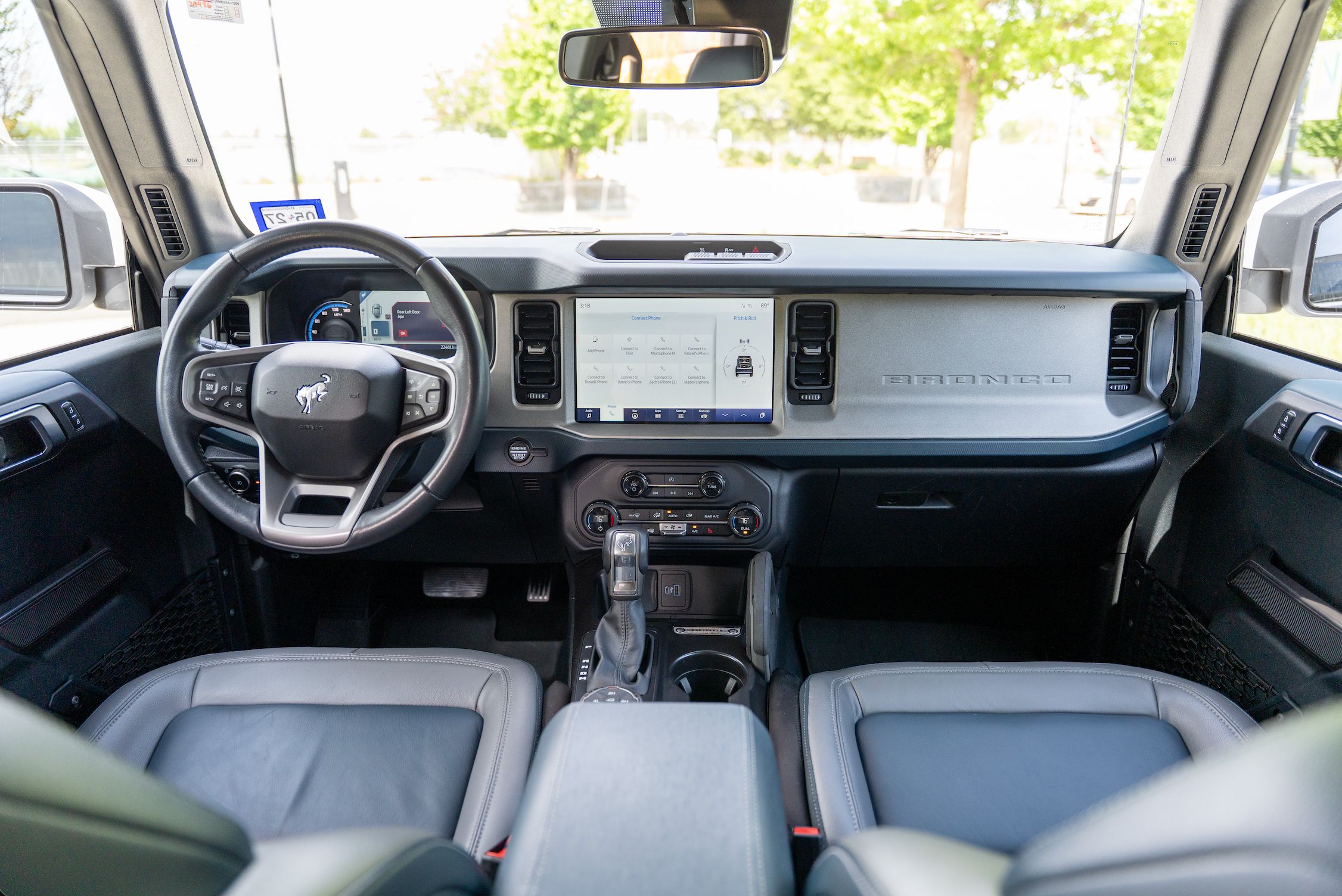 Used 2024 Ford Bronco Outer Banks AWD/4WD image 19