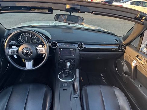 Used 2008 MAZDA MX-5 Miata Grand Touring w/ Premium Pkg image 14