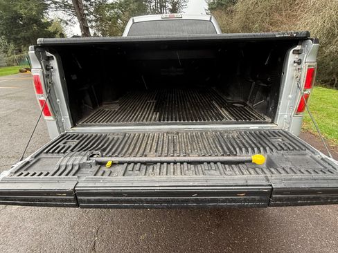 Used 2013 Ford F150 XLT w/ Trailer Tow Pkg image 10