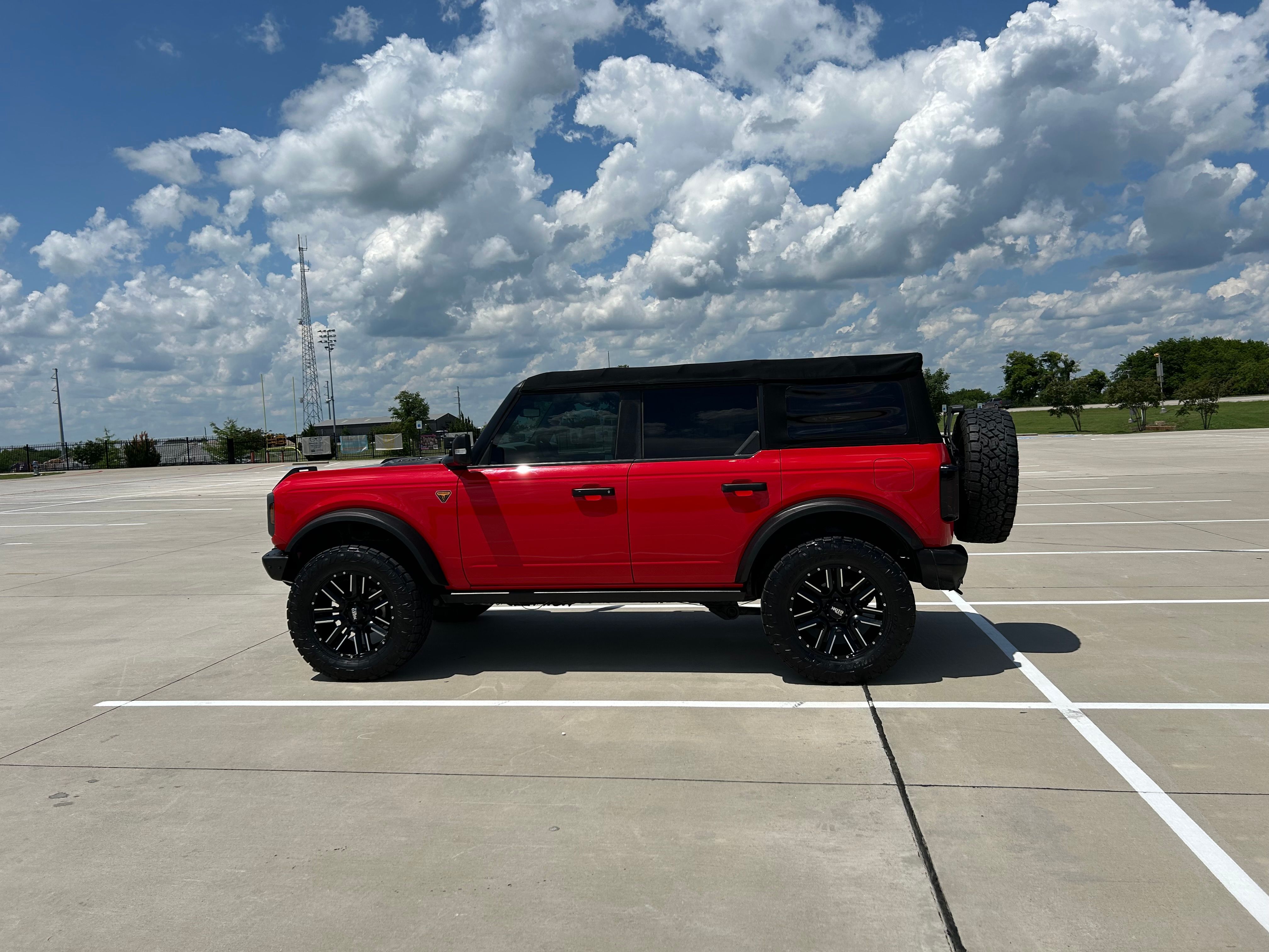 Used 2021 Ford Bronco Badlands AWD/4WD image 2