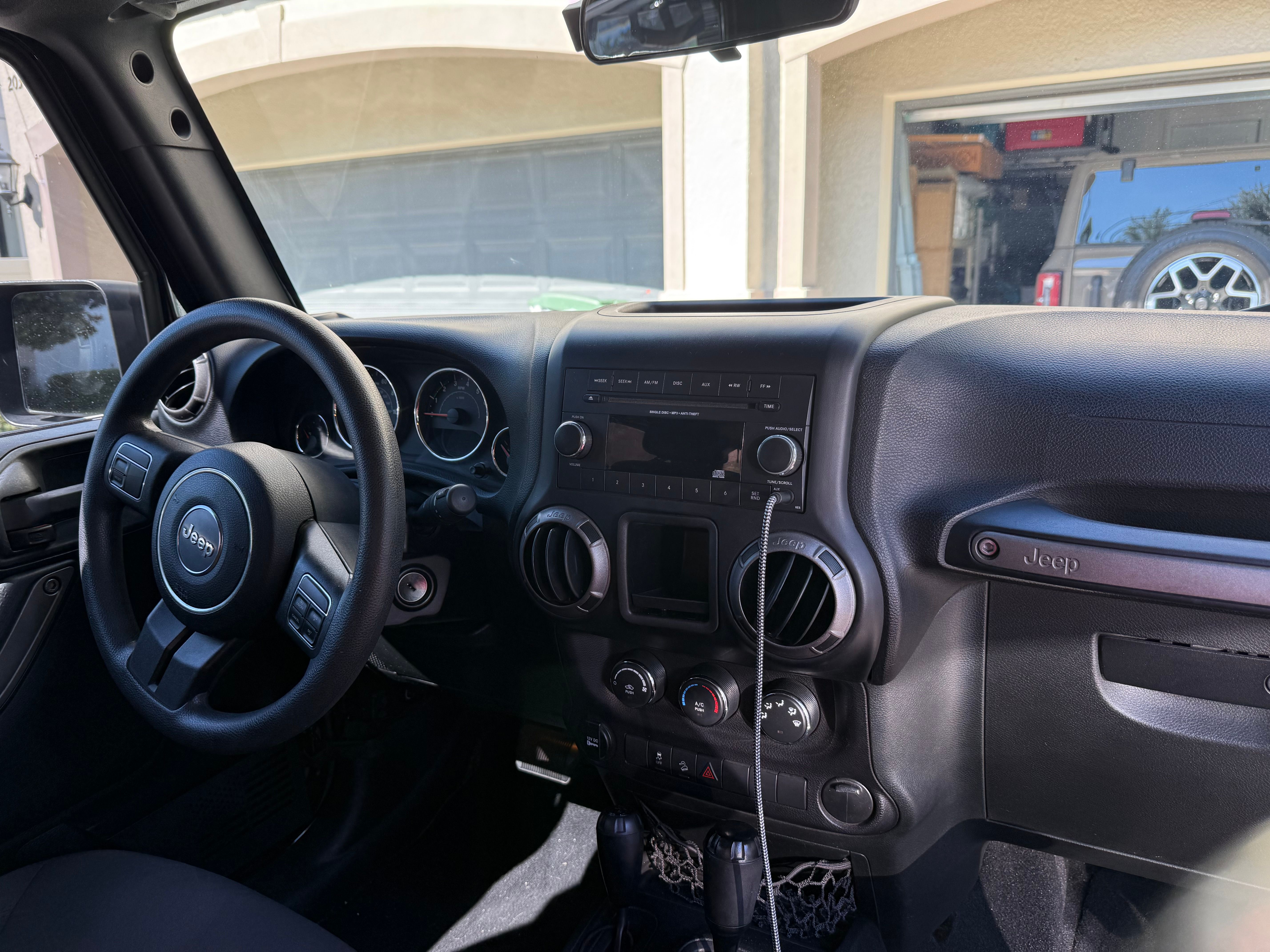 Used 2015 Jeep Wrangler Sport AWD/4WD image 17