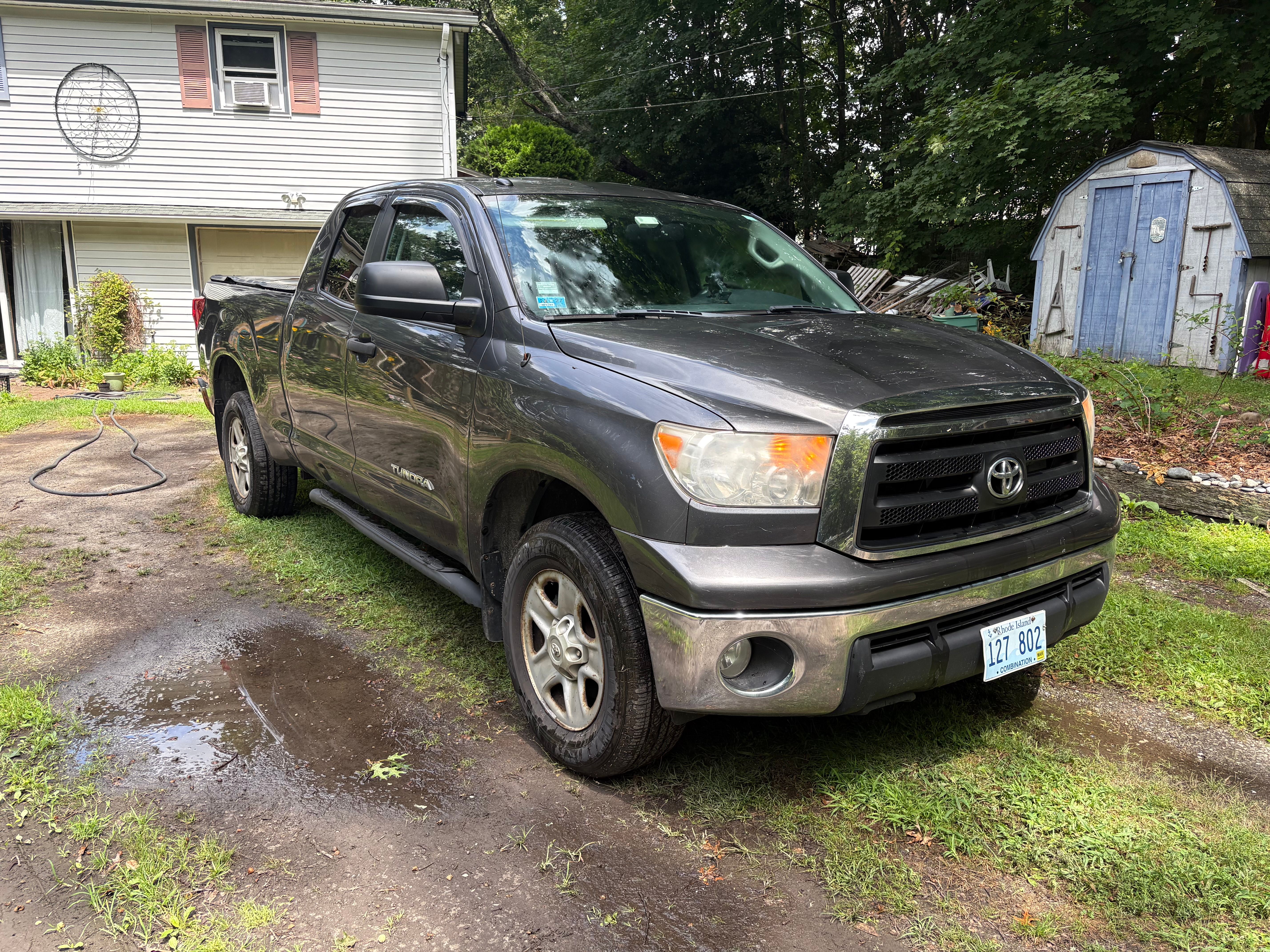 Used 2013 Toyota Tundra 4x4 Double Cab w/ Tow Pkg image 2