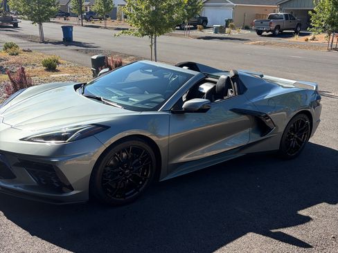Used 2024 Chevrolet Corvette Stingray Preferred Conv w/ Z51 Performance Package RWD image 6