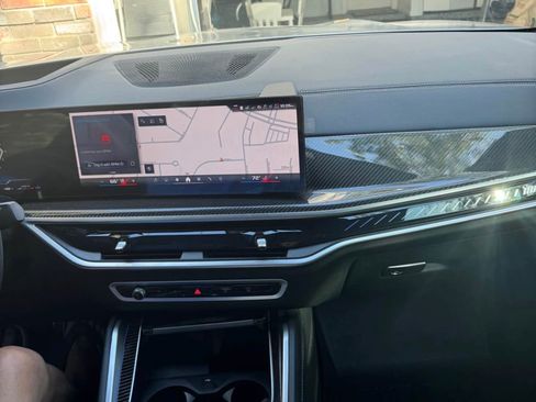 Used 2025 BMW X6 M60i image 11