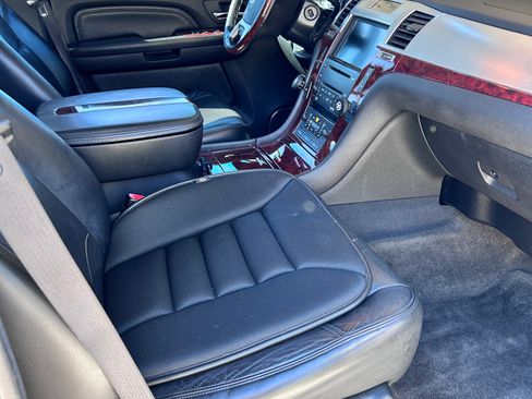 Used 2008 Cadillac Escalade 2WD image 12