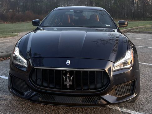 Used 2022 Maserati Quattroporte Modena image 5