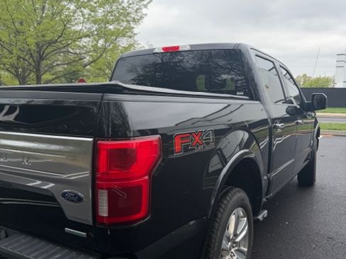 Used 2018 Ford F150 Platinum w/ Equipment Group 701A Luxury image 11