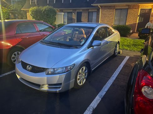 Used 2009 Honda Civic LX image 1