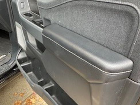 Used 2022 Ford F150 Lariat w/ Equipment Group 502A High image 29