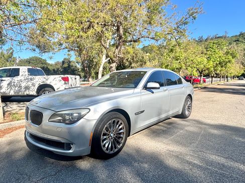 Used 2012 BMW 740i RWD image 8