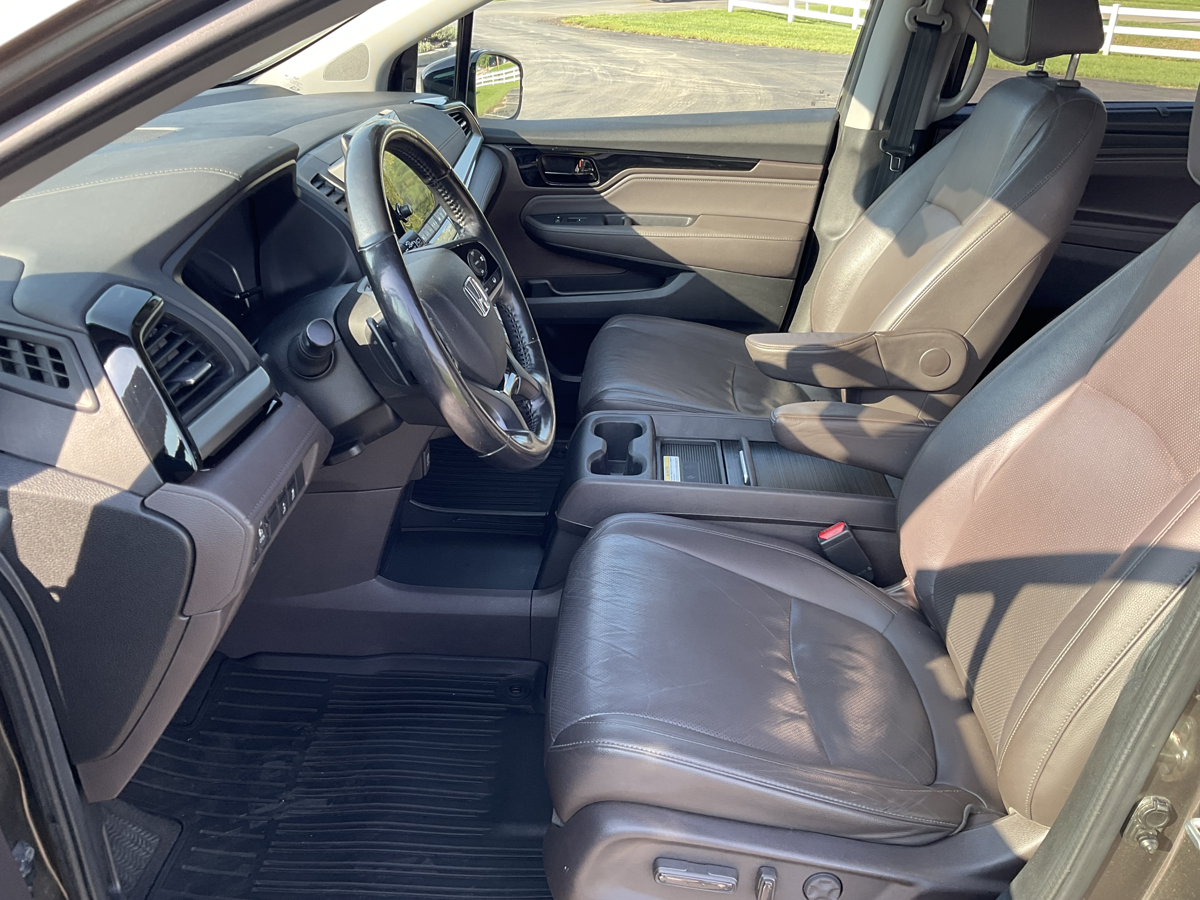 Used 2018 Honda Odyssey Elite image 10