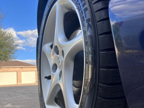 Used 2002 MAZDA MX-5 Miata LS image 10