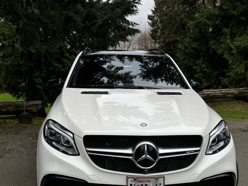 Used 2016 Mercedes-Benz GLE 63 AMG S image 2