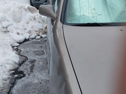 Used 1999 Toyota Avalon XL image 10