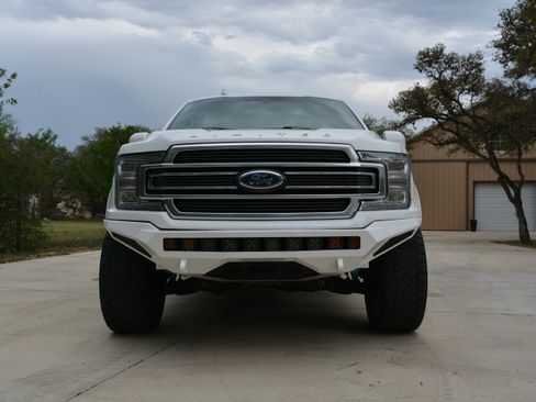 Used 2020 Ford F150 Limited w/ Trailer Tow Package image 6