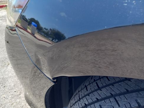 Used 2017 Honda Accord Touring image 2