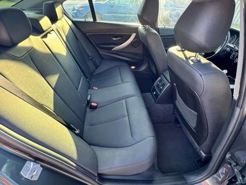 Used 2018 BMW 320i Sedan w/ Convenience Package RWD image 9