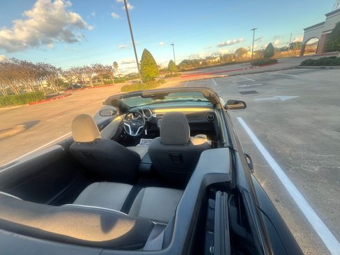 Used 2014 Chevrolet Camaro LT image 25