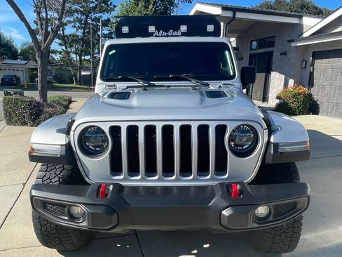 Used 2022 Jeep Gladiator Rubicon w/ LED Lighting Group image 1
