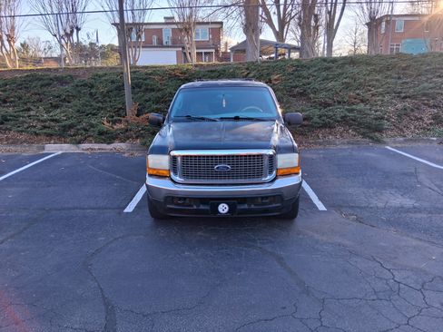 Used 2000 Ford Excursion XLT image 4