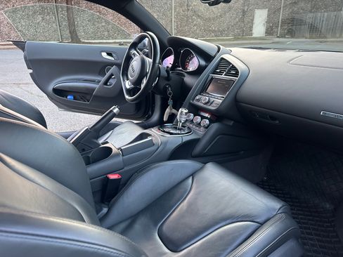 Used 2014 Audi R8 V8 image 13