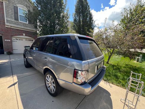 Used 2012 Land Rover Range Rover Supercharged image 4