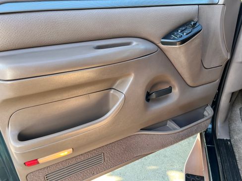 Used 1995 Ford Bronco image 20