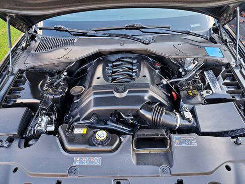 Used 2008 Jaguar XJ8 image 11