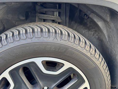 Used 2016 Jeep Renegade Trailhawk image 10