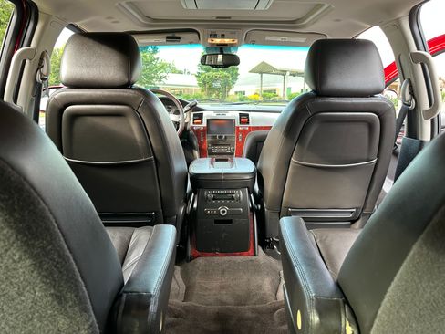 Used 2013 Cadillac Escalade Premium AWD/4WD image 9