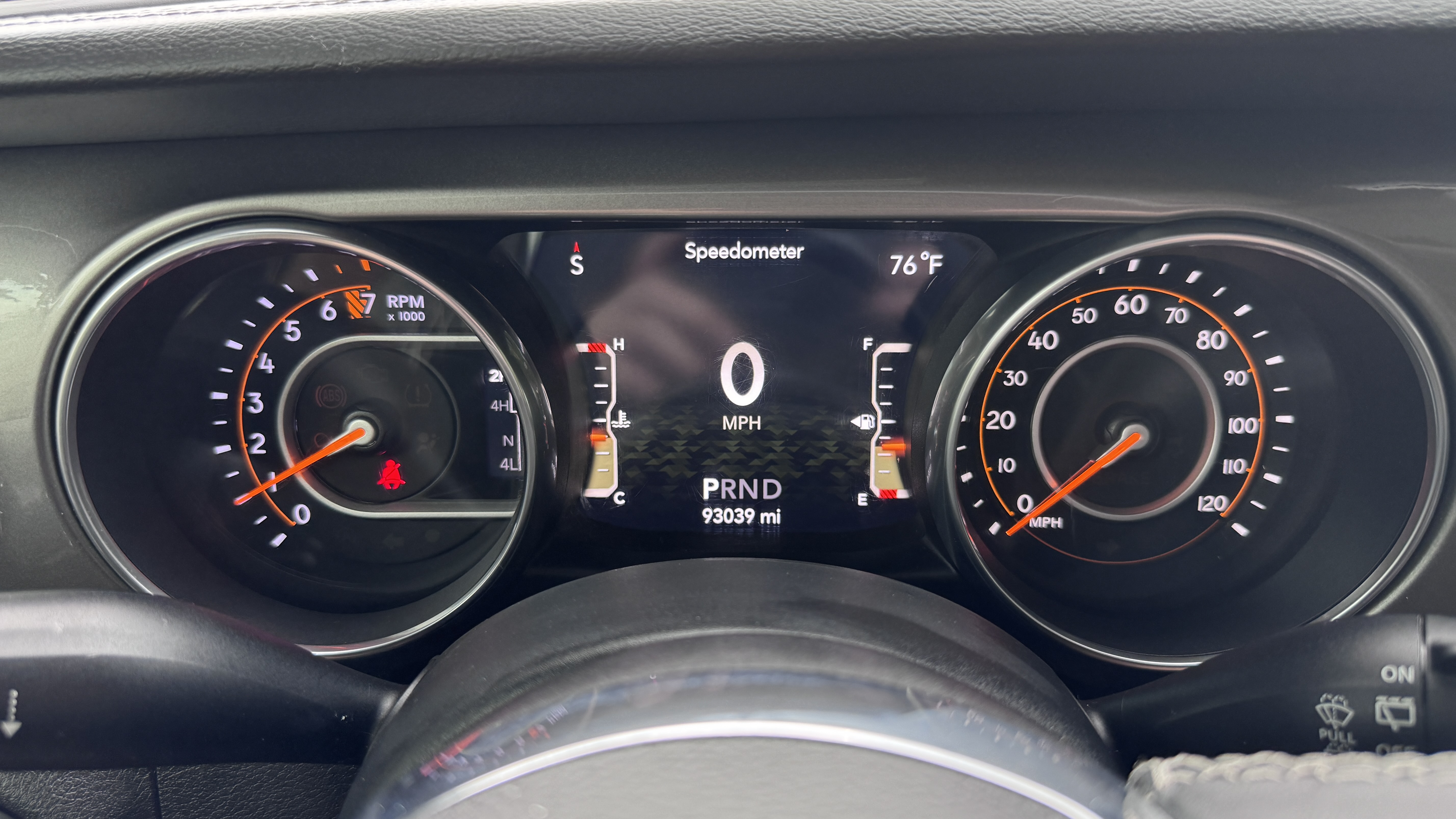 Used 2018 Jeep Wrangler Unlimited Sahara AWD/4WD image 23