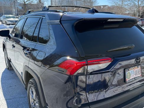 Used 2024 Toyota RAV4 XLE w/ Convenience Package image 6