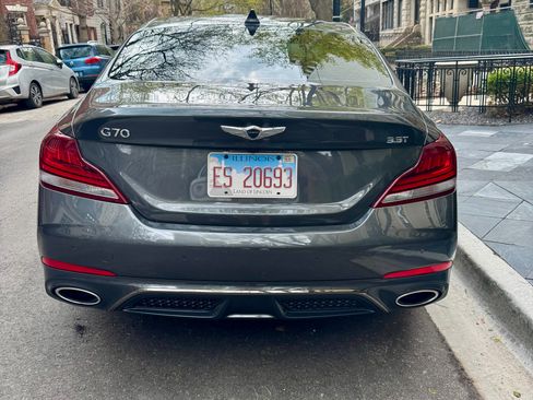 Used 2021 Genesis G70 3.3T w/ Sport Package image 8