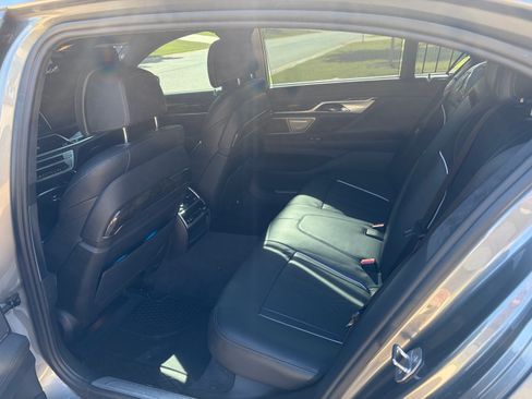 Used 2017 BMW 750i xDrive AWD/4WD image 15
