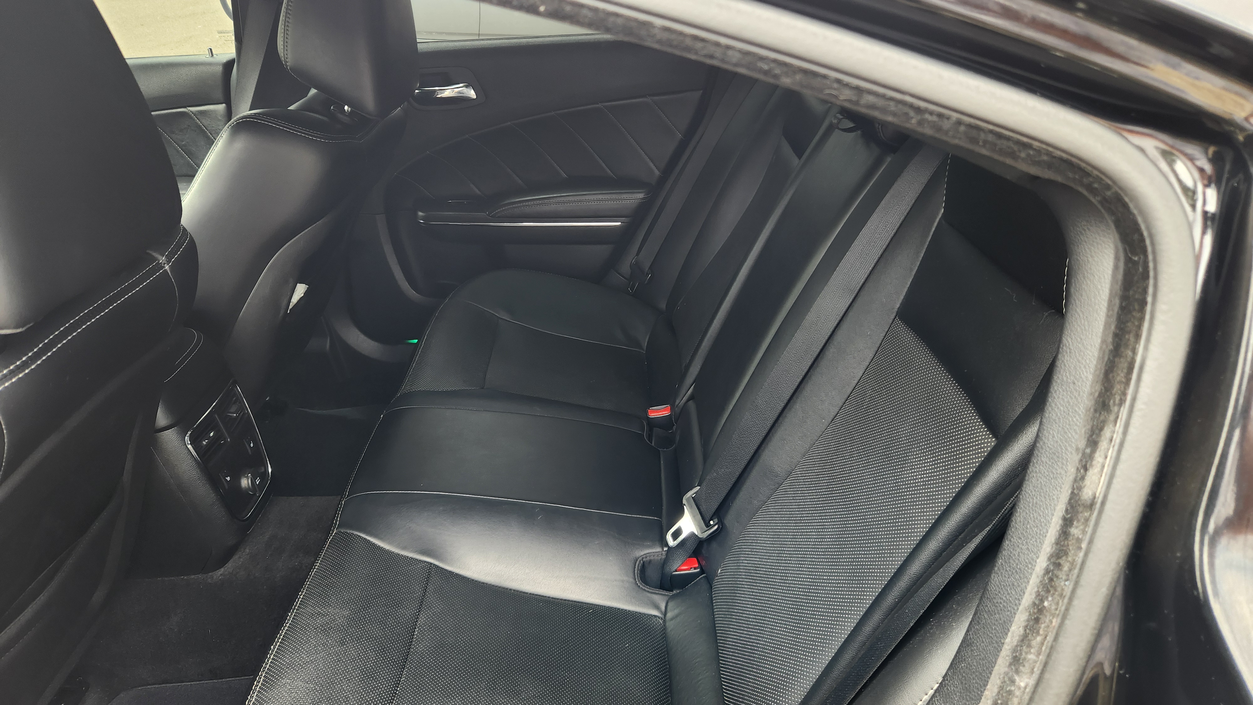 Used 2013 Dodge Charger R/T RWD image 14