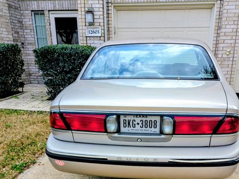 Used 1998 Buick Le Sabre Custom w/ Headliner Lighting Pkg image 2