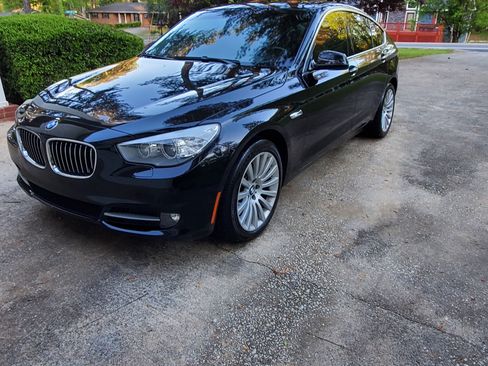 Used 2013 BMW 535i Gran Turismo RWD image 2