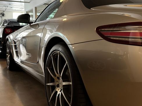 Used 2011 Mercedes-Benz SLS AMG Coupe image 10