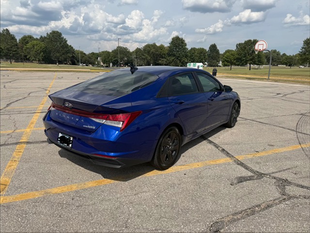 Used 2022 Hyundai Elantra Blue w/ Cargo Package FWD image 6