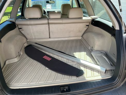 Used 2009 Subaru Outback 2.5i Limited image 5