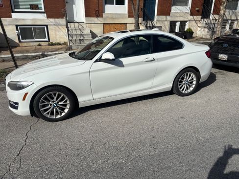 Used 2016 BMW 228i Coupe image 2