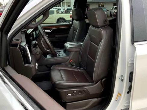 Used 2022 GMC Sierra 1500 Denali w/ Denali Reserve Package image 6