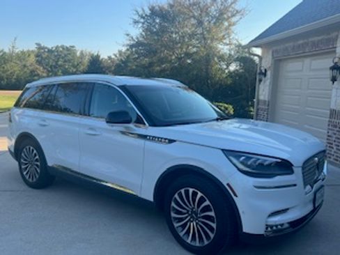Used 2020 Lincoln Aviator Reserve w/ Equipment Group 201A image 4