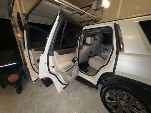 Used 2015 GMC Yukon Denali w/ Open Road Package AWD/4WD image 14