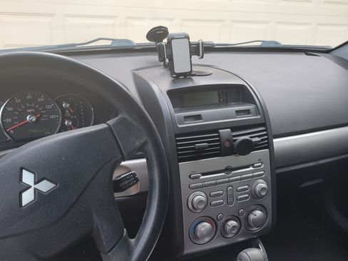 Used 2012 Mitsubishi Galant FE image 23