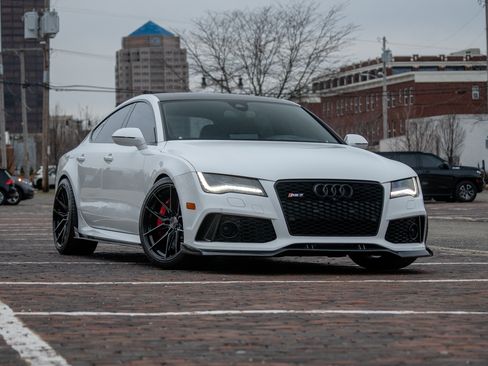 Used 2015 Audi RS 7 Prestige w/ Dynamic Package image 1