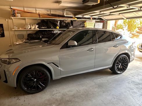 Used 2026 BMW X6 xDrive40i w/ Executive Package AWD/4WD image 1