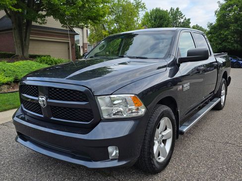 Used 2015 RAM 1500 Express AWD/4WD image 1
