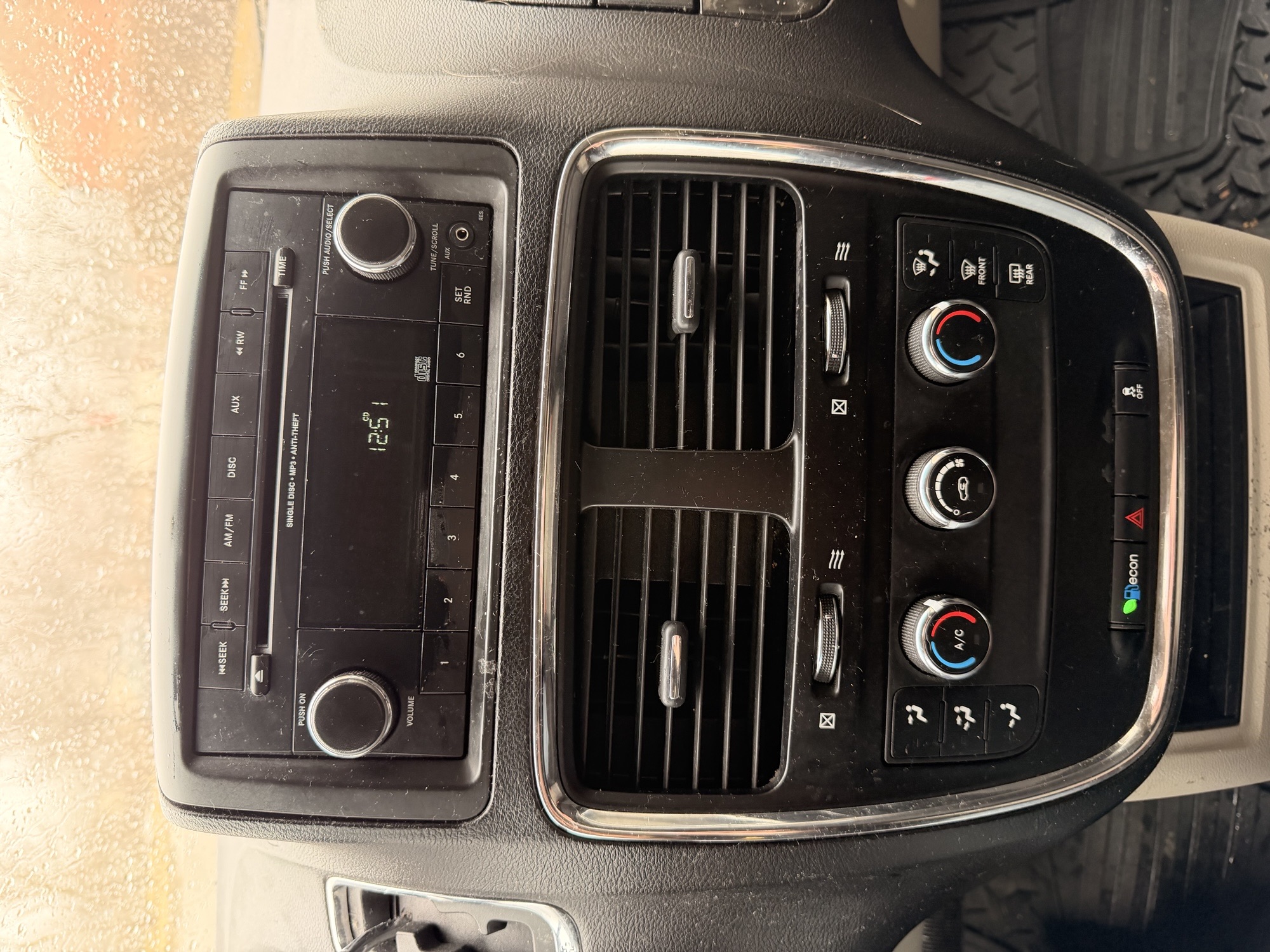 Used 2013 RAM C/V Tradesman FWD image 14